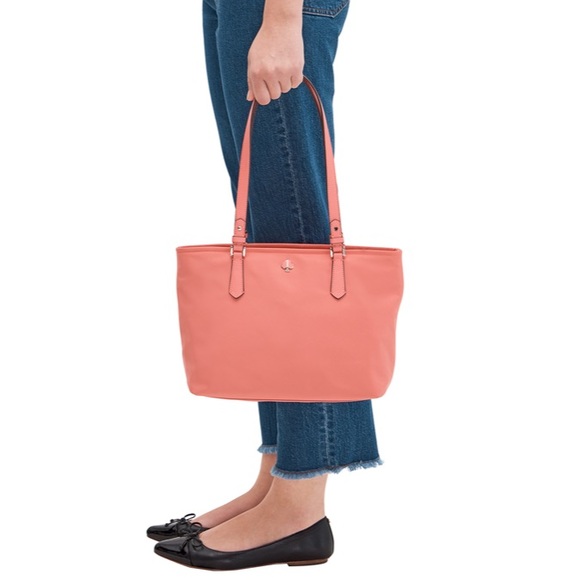 Kate Spade ♠️ - Picture 4 of 9